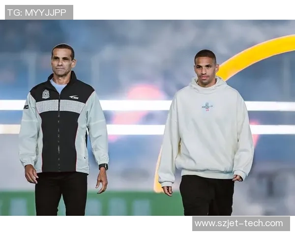 足球明星闪耀赛场，球技与精神并肩展现无尽魅力